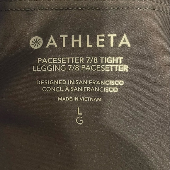 Athleta Pacesetter 7/8 Tight in Black - Size Large - Picture 9 of 9